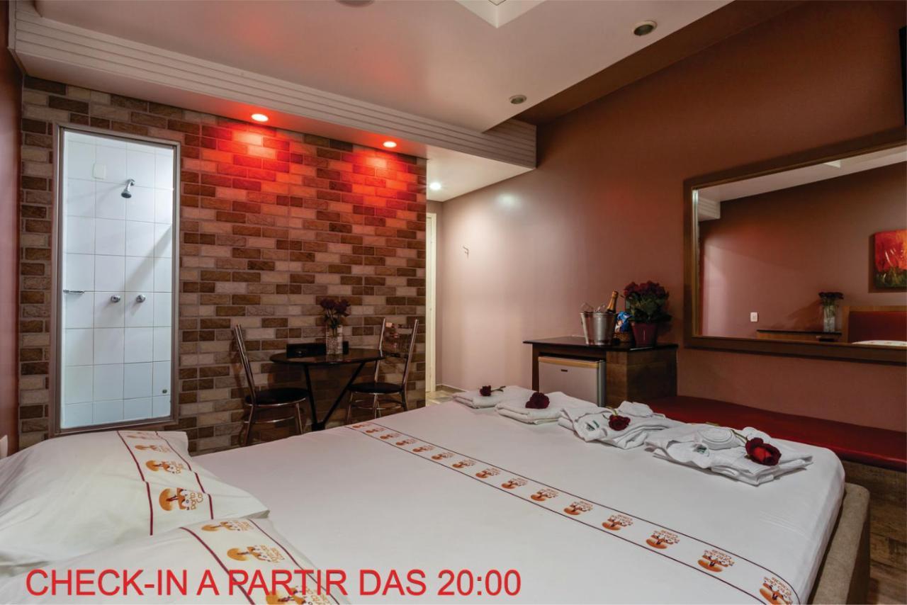 Motel Porto Dos Casais 阿雷格里港 外观 照片